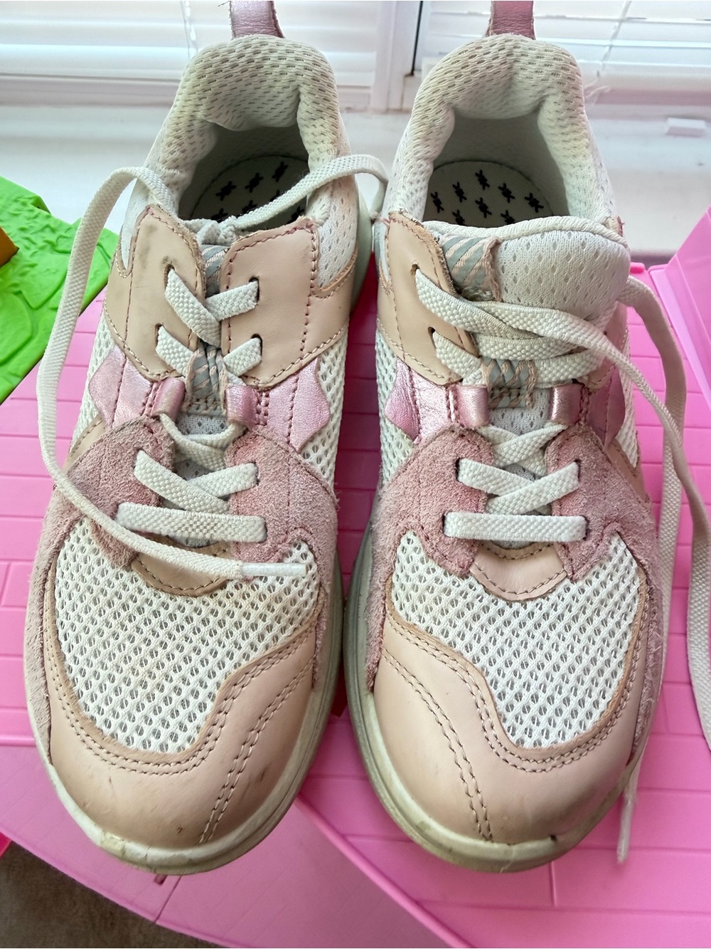 Ecco Kids Sneakers in Pink and Cream